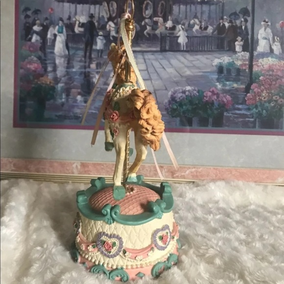 Rare Vintage Musical Victorian Moving Carousel Horse‼️FINAL SALE - Picture 6 of 6